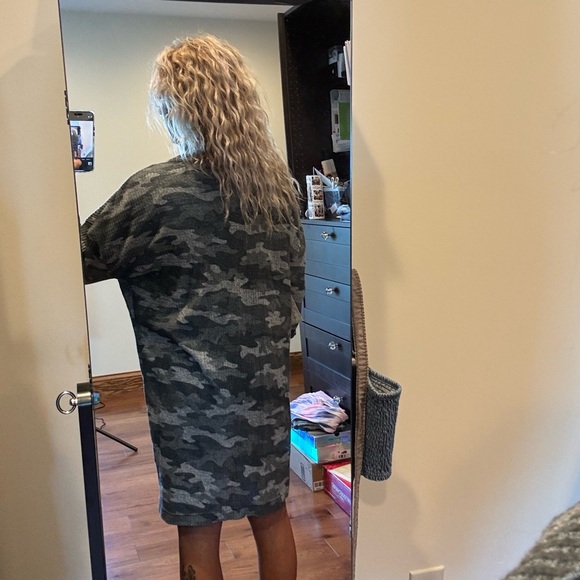 NWT FRENCH LAUNDRY Gray Camo Open Cardigan - Picture 7 of 8